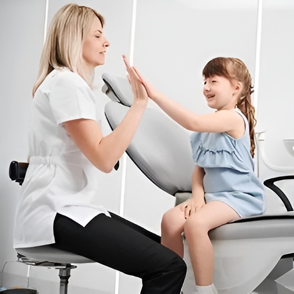 Lakowanie zębów u dzieci Lakowanie zębów u dzieci